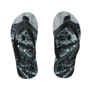 Eifel tower Paris Steel and the sky Flask Socks Kid's Flip Flops