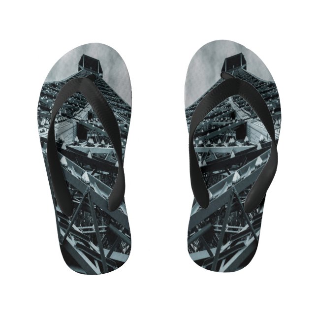 Eifel tower Paris Steel and the sky   Flask Socks  Kid's Flip Flops (Footbed)