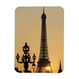Eiffel tower at sunset magnet