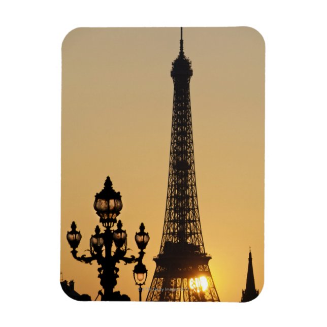 Eiffel tower at sunset magnet (Vertical)