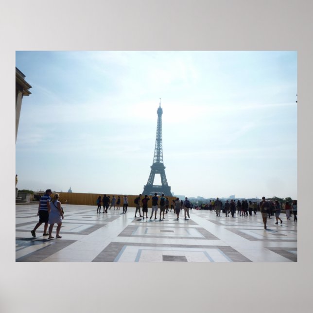 EIFFEL TOWER BEHIND CONCRETE BUILDING POSTER (Front)