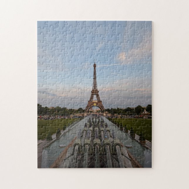 Eiffel Tower - Paris - 11x14 - 252 pcs Jigsaw Puzzle (Vertical)