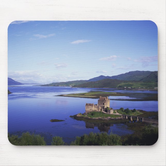 Eilean Donan Castle, Dornie, Highlands, Mouse Mat (Front)