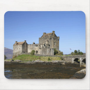 Eilean Donan Castle, Scotland. The famous Eilean 3 Mouse Mat