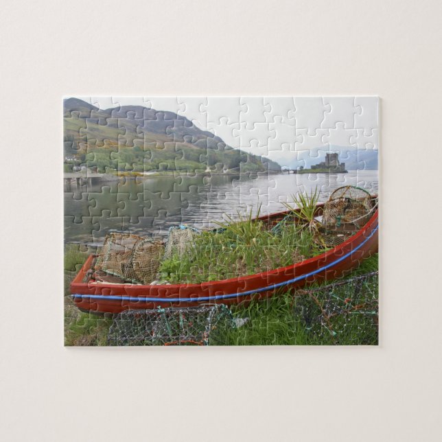 Eilean Donan Castle, Scotland. The famous Eilean 4 Jigsaw Puzzle (Horizontal)