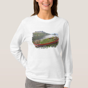 Eilean Donan Castle, Scotland. The famous Eilean 4 T-Shirt