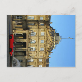 Ein roter Luxus Sportwagen in Maranello Postcard