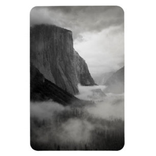 El Capitan With Swirling Mist Magnet