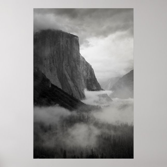 El Capitan With Swirling Mist Poster (Front)
