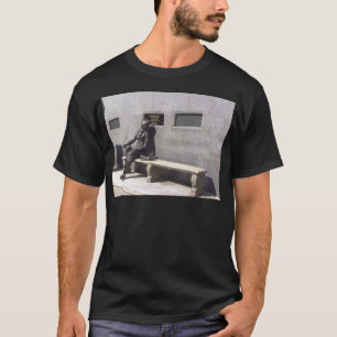 Eleanor Rigby Statue, Liverpool UK T-Shirt