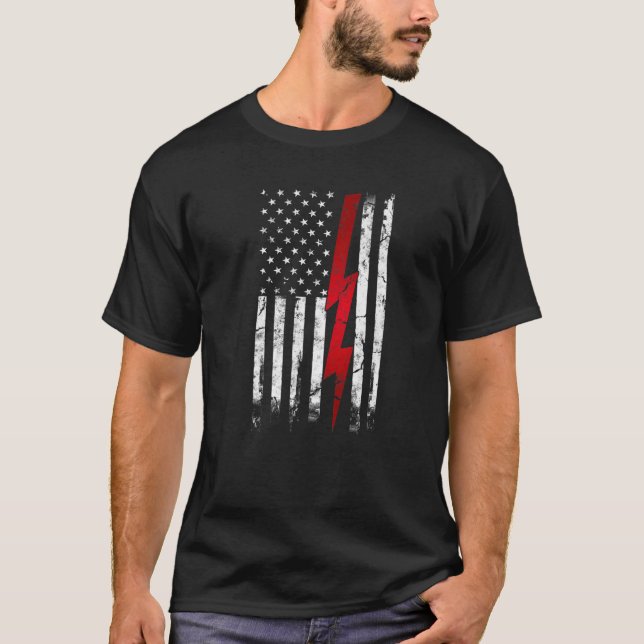 Electrician American Flag Electrical Engineering T-Shirt (Front)
