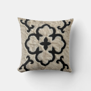 Elegance: Decorative Black and White Kilim Pillows