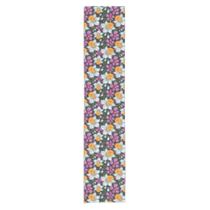 Elegance pattern with narcissus flowers 2 short table runner