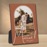 Elegant Arch Terracotta Wedding Photo Plaque<br><div class="desc">A special keepsake features your wedding photo in an elegant arch design with the text "Married" in chic text along with your names and wedding date. Beautiful gift for your family and a fabulous memory to display in your own home. BACKGROUND colour can be changed! MORE COLORS in our collection....</div>