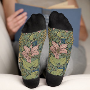 Elegant Biophilic Floral Pattern Socks