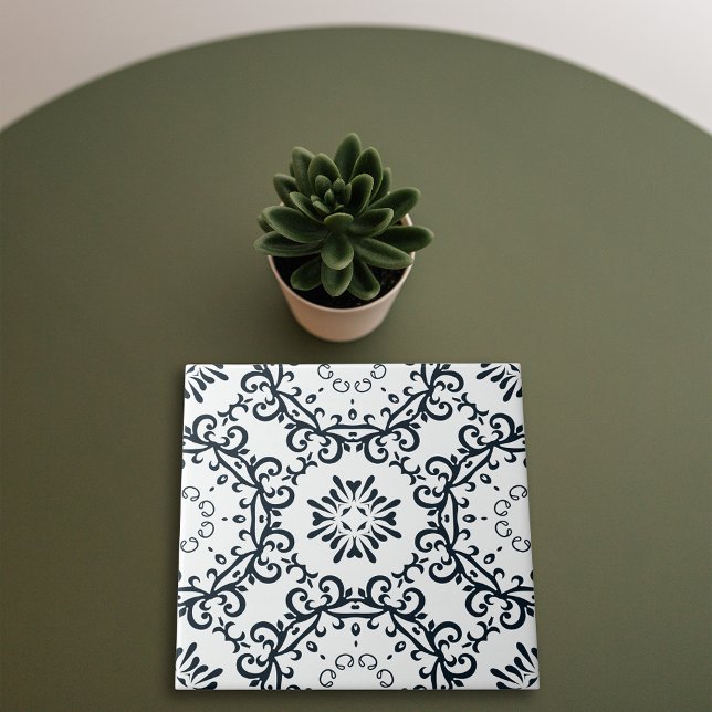 Elegant Black and White Damask Victorian Pattern Tile (Creator Uploaded)