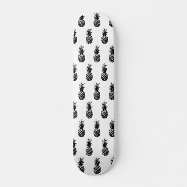 Elegant black and white Pineapple  Skateboard (Front)