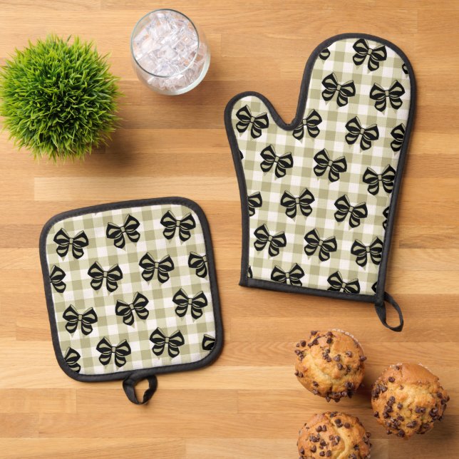 Elegant black bows on green plaid background oven mitt & pot holder set (Top Down)