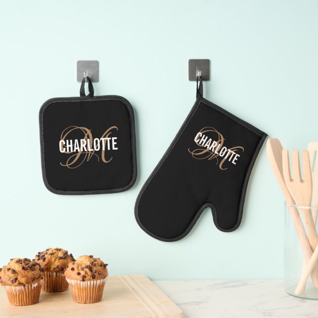 Elegant black gold script monogram name oven mitt & pot holder set (Insitu(Hanging))