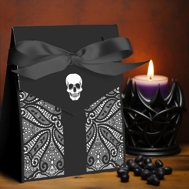 Elegant Black Lace Gothic Skull Hallowedding Favour Box (Gothic Halloween wedding favor packaging: Elegant black & white lace pattern with skull and ribbon.)