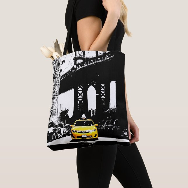 Elegant Black Nyc New York Yellow Taxi Brooklyn Tote Bag (Close Up)