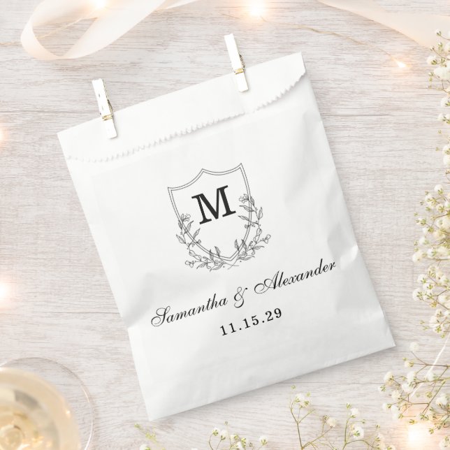 Elegant Black & White Crest Favour Bags (Clipped)