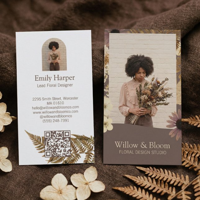 Elegant Boho Botanical Wildflower Floral Photo QR Business Card (Elegant Boho Botanical Wildflower Floral Photo QR Business Card)