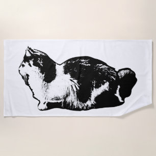 Elegant Cat Side Profile Beach Towel