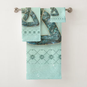Elegant celtic knot bath towel set