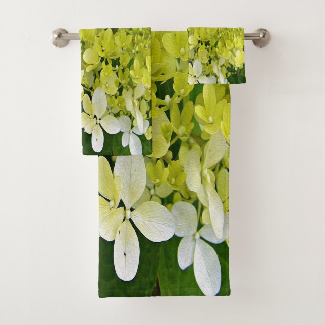 Elegant Chartreuse Green Limelight Hydrangea Bath Towel Set (Insitu)