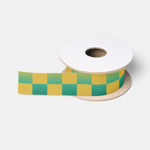 Elegant chequered pattern in green and gold satin ribbon