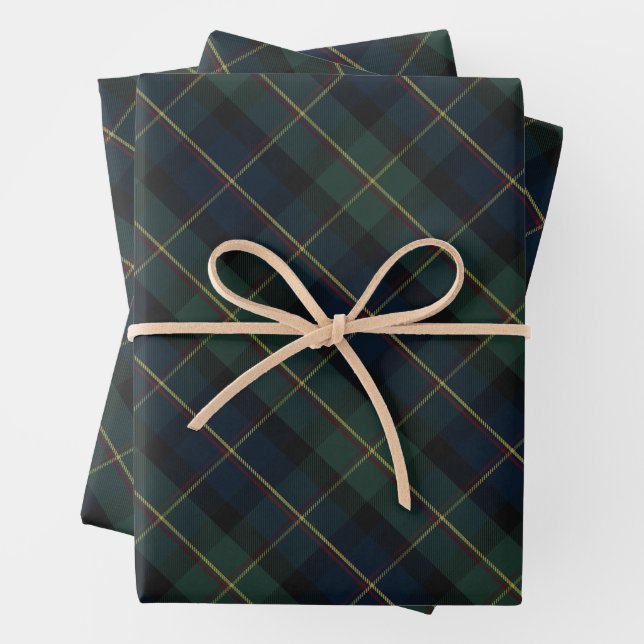 Elegant Classic Plaid Christmas Wrapping Paper Sheet (In situ)