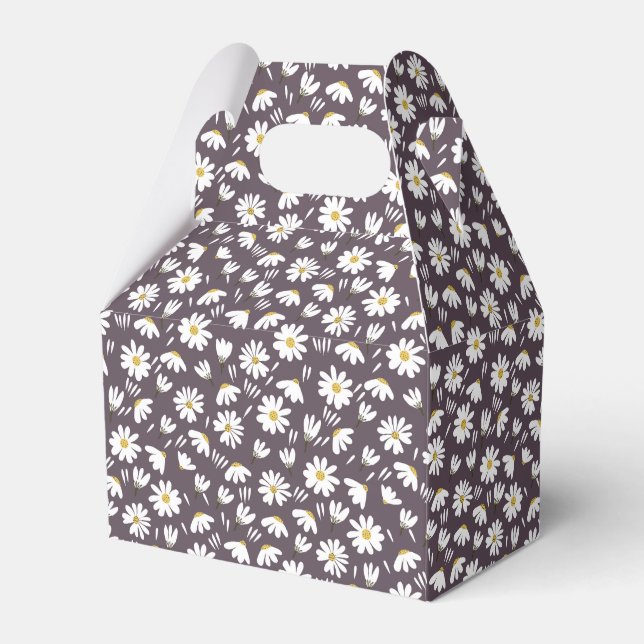 Elegant Customised Chamomile Floral Favour Box (Front Side)