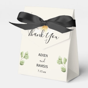 Elegant Daisy Favor Box