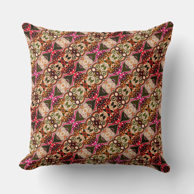 Elegant damask pattern cushion (Front)