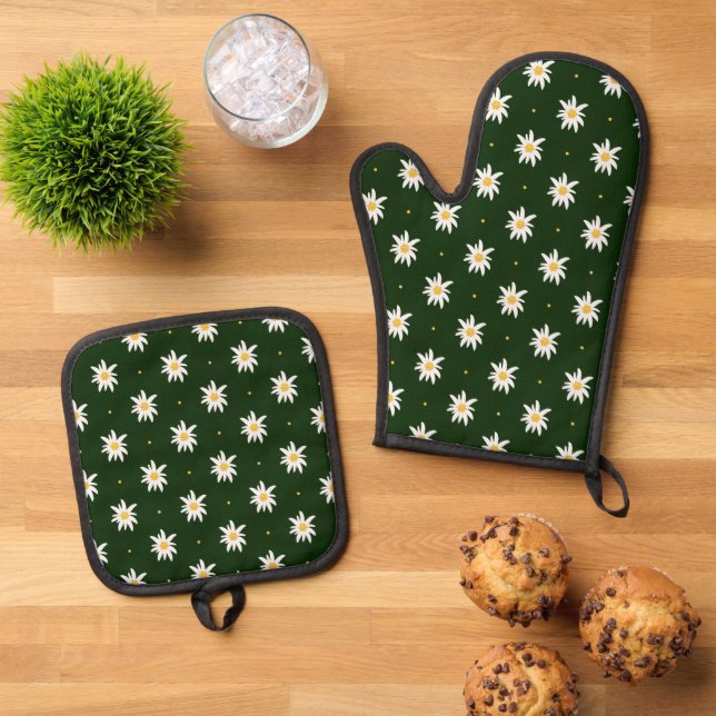 Elegant Edelweiss Oven Mitt & Pot Holder Set (Top Down)