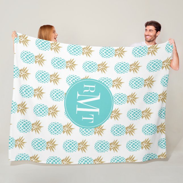 Elegant faux gold tropical pineapple pattern fleece blanket (In Situ)
