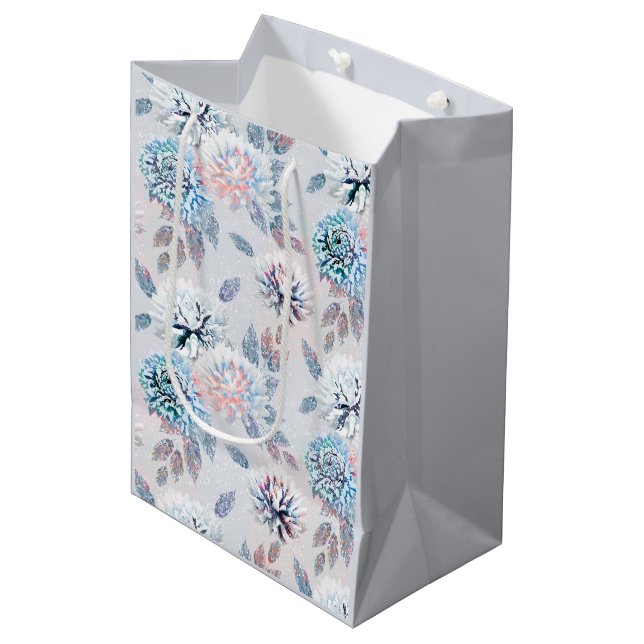 Elegant floral retro pattern.  medium gift bag (Front Angled)
