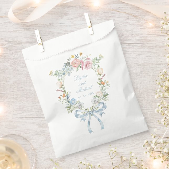 Elegant Floral Wreath Crest Monogram Wedding Favour Bags (Clipped)