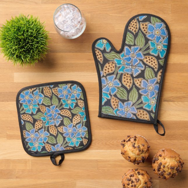 Elegant Flower Blue Periwinkle Floral Classic Oven Mitt & Pot Holder Set (Top Down)