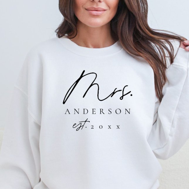 Elegant Font Mrs Newlywed Custom Sweatshirt (Creator Uploaded)