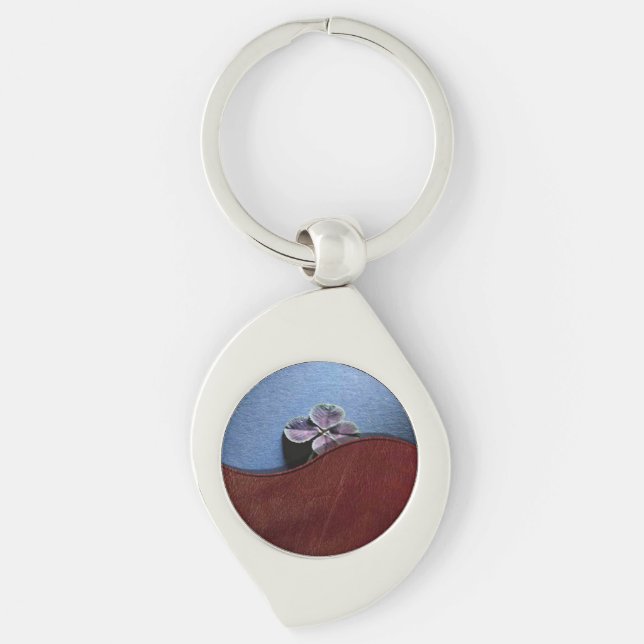 Elegant Four Leaf Clover Keychain (Front)