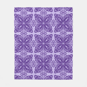 Elegant Geometric Purple Floral Pattern Fleece Blanket