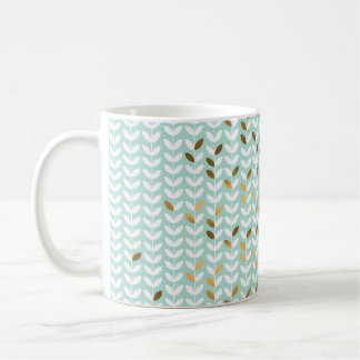 Elegant Gold Green Leaf Pattern Coffee Mug
