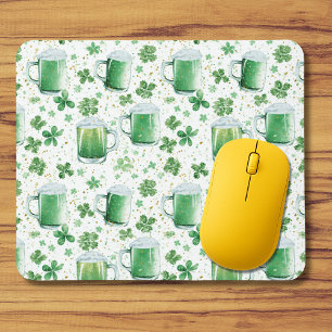 Elegant Green Beer Mugs and Shamrocks White Mouse Mat