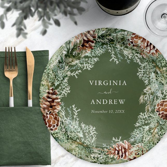 Elegant Green Pine Paper Plate (Elegant Green Pine Paper Plates
)