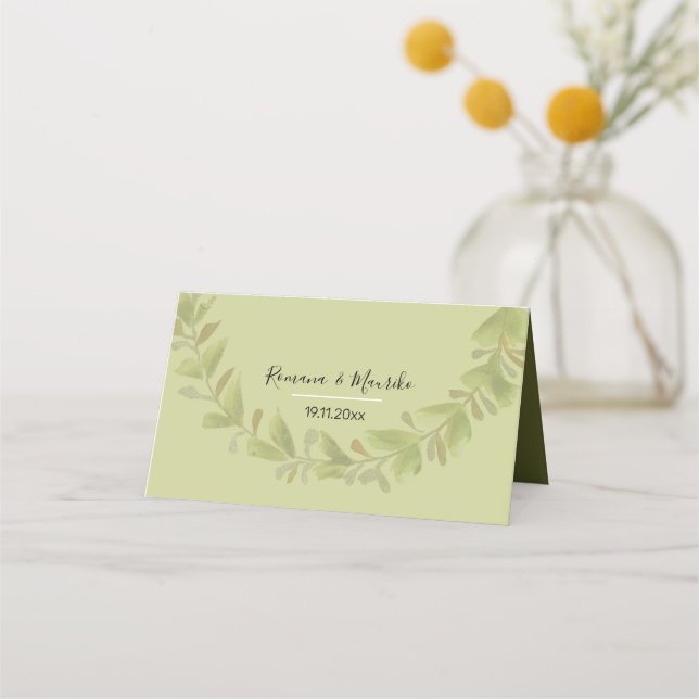 Elegant Green Wreath Watercolor Personalised Place Card (Front)