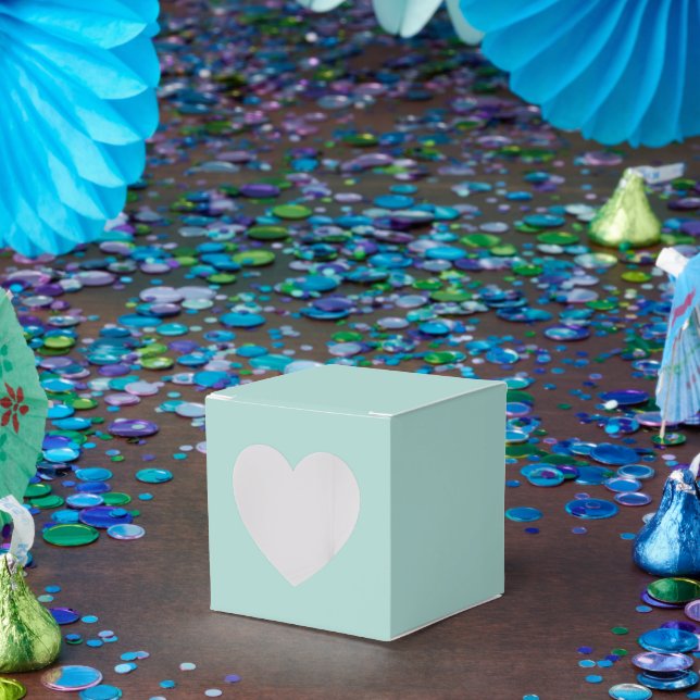Elegant Heart Shaped Favour Boxes in Pastel Blue (Party)