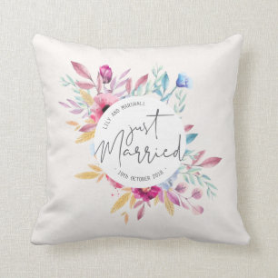 Elegant Just Married Wedding   Throw Pillow