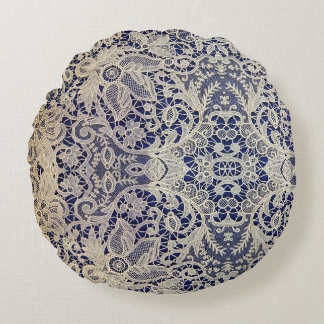 Elegant lace round cushion (Front)